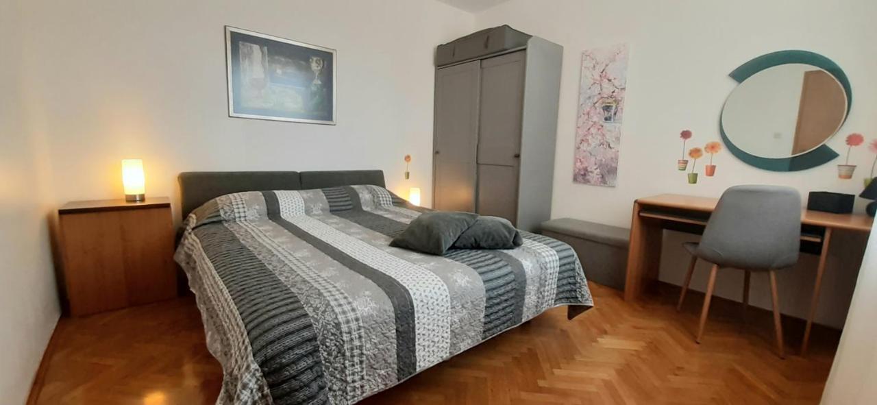 Apartment Monte Zaro Пула Екстериор снимка